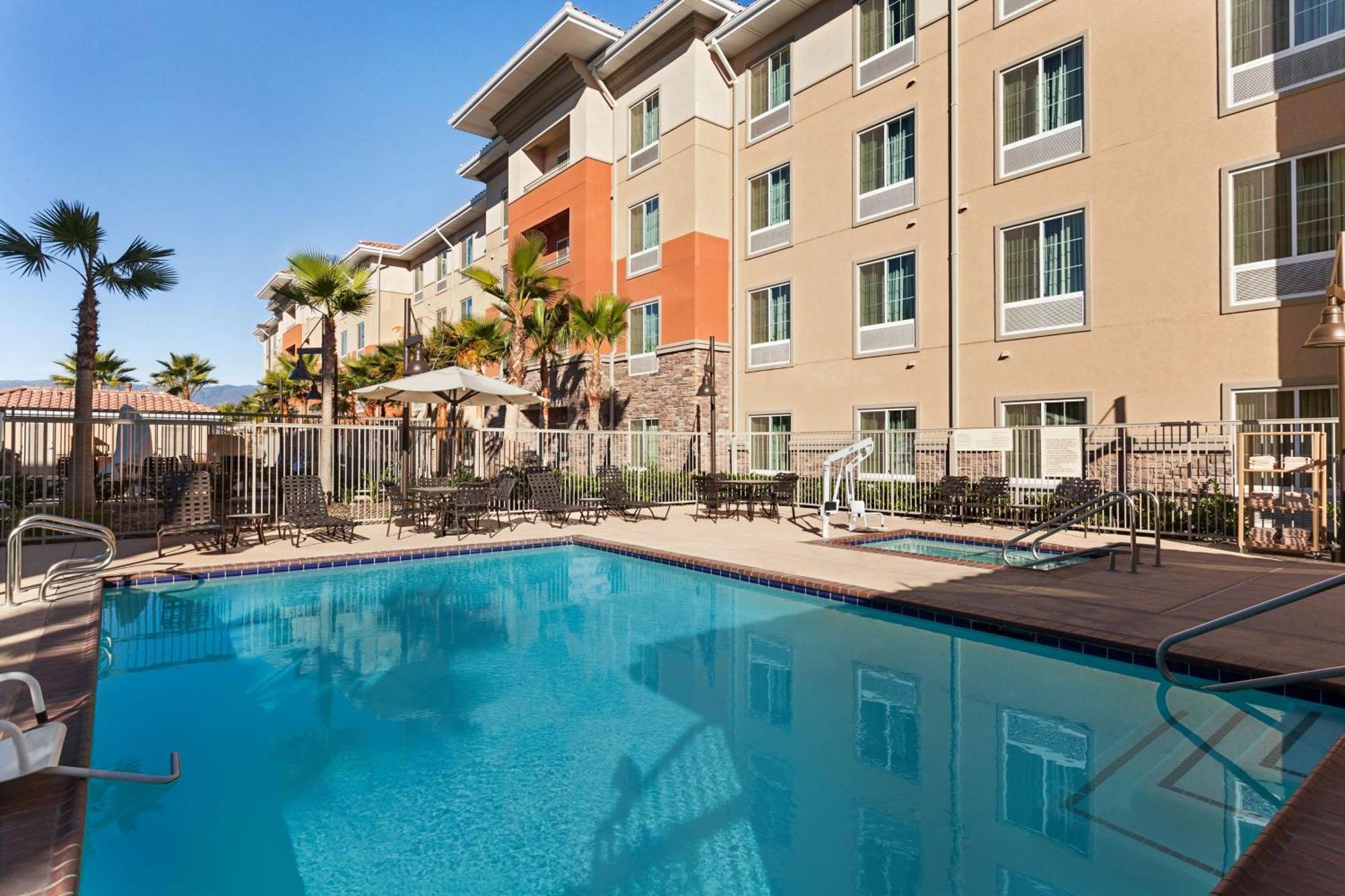 Hampton Inn & Suites San Bernardino Zewnętrze zdjęcie