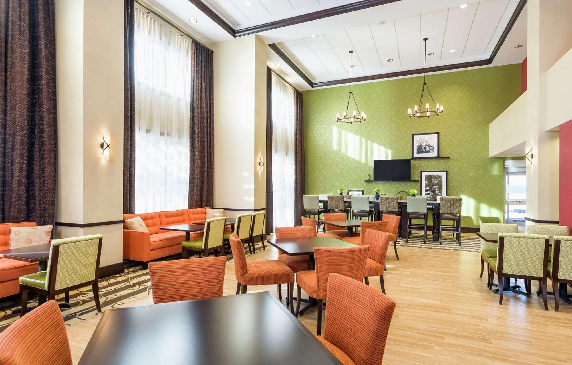 Hampton Inn & Suites San Bernardino Zewnętrze zdjęcie